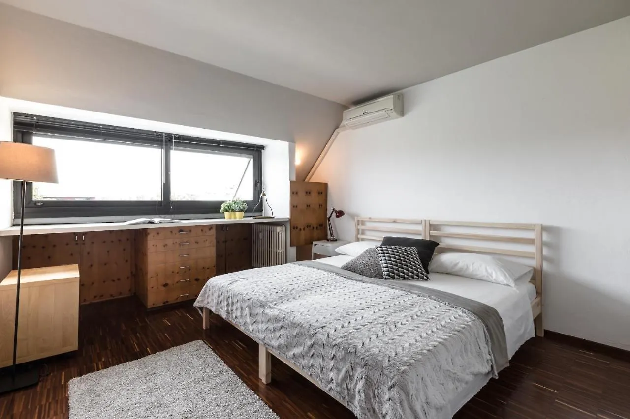 Residenza Bauhaus Milan 0*,